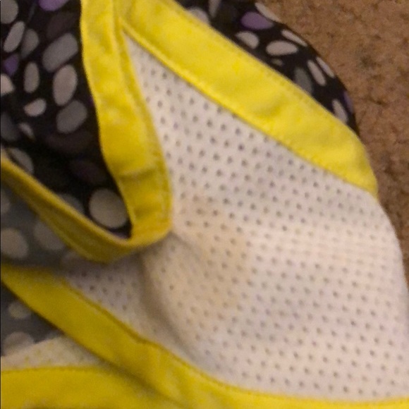 YXL UNDER ARMOUR RUNNING SHORTS - Picture 3 of 4